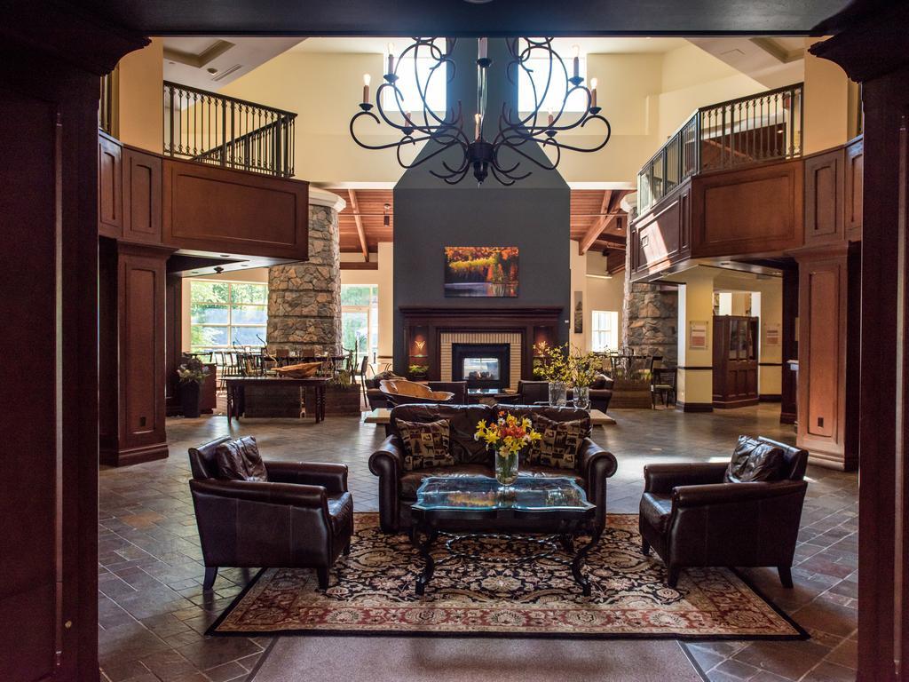 Deerhurst Resort Χάντσβιλ Εξωτερικό φωτογραφία
