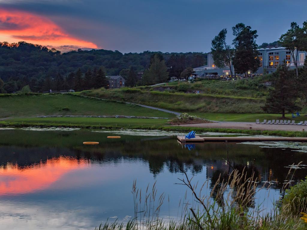 Deerhurst Resort Χάντσβιλ Εξωτερικό φωτογραφία